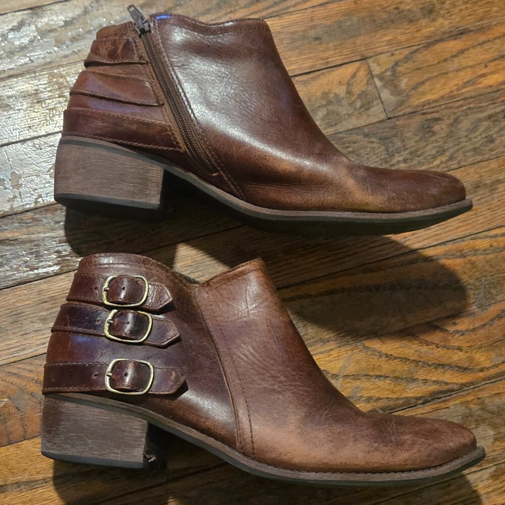 Matisse Women’s Brown Leather Ankle‎ Boots Size 9M Buckle Zip Booties